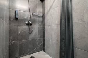 Хостел  GREEN HOUSE. Семейный 6-местный VIP 40 8