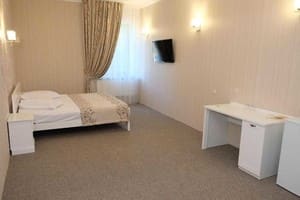 Отель Гайки Лесной. Люкс трехместный  1