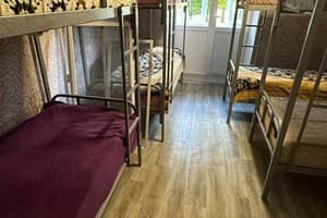 Хостел Привокзальный. Место в общем 8-местном номере  1